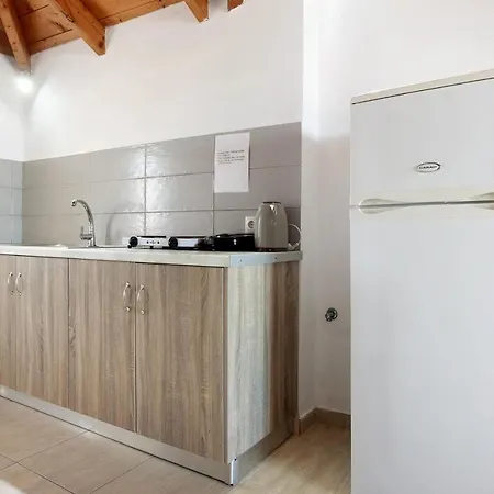 Yiannis Sea View 9