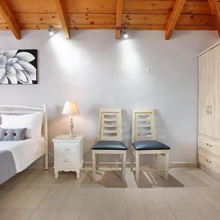 Yiannis Sea View 9 Apartment